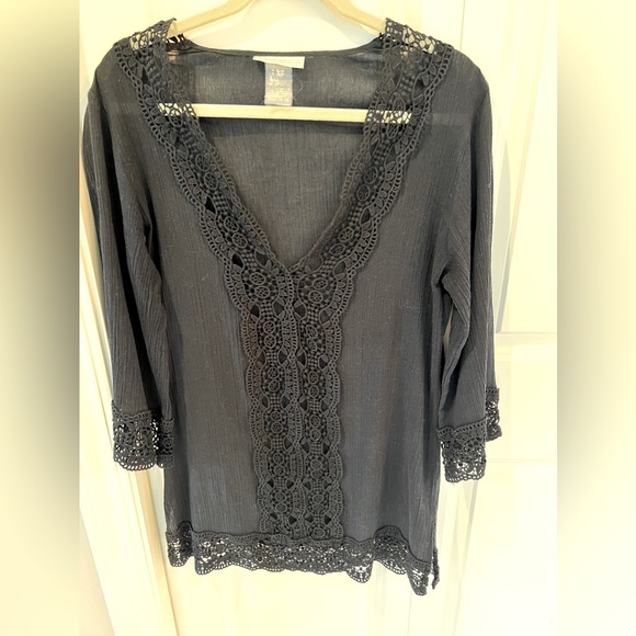 LA BLANCA Island Fare V-Neck Tunic - Picture 3 of 3